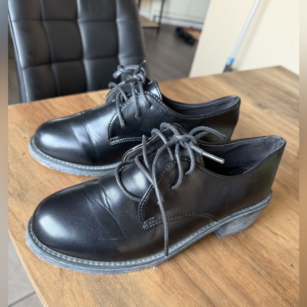 Black Lace-Up Leather Shoes